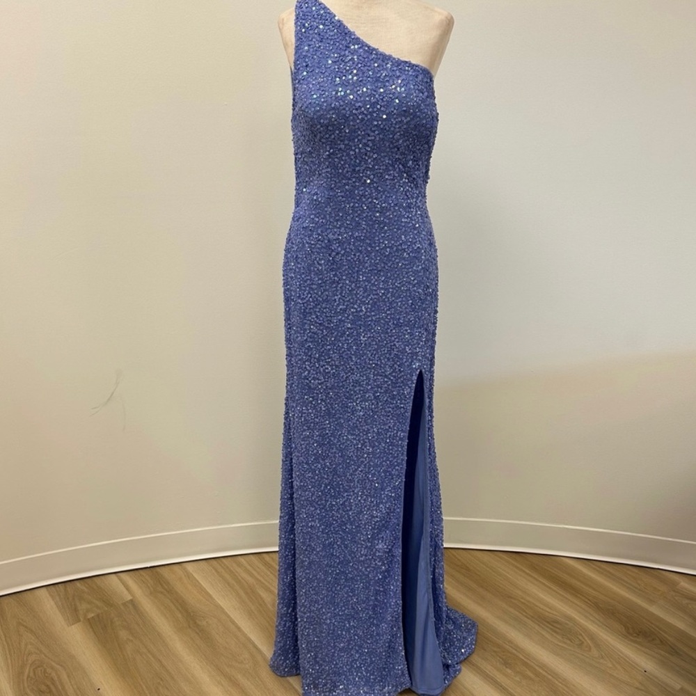 Zendaya One Shoulder Gown